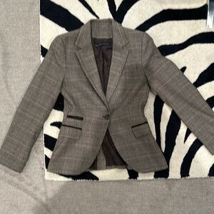 Zara Brown Tailored Blazer with Notched Lapels